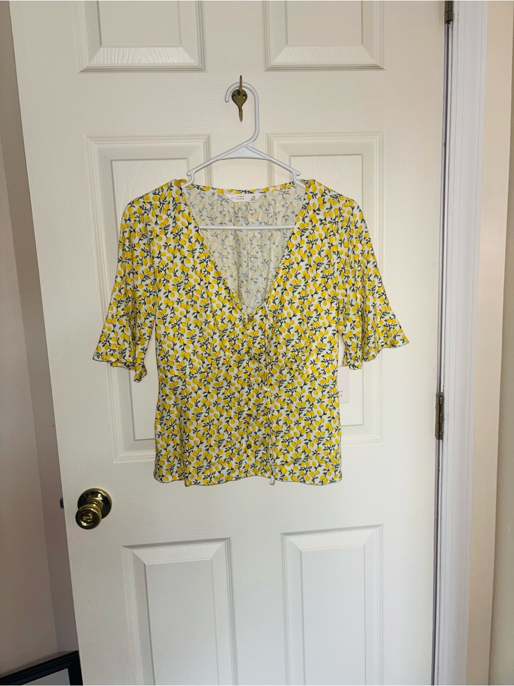 Lauren Conrad Yellow Floral V-Neck Women's Top
